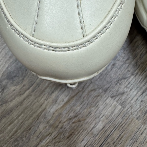 Gucci x Bananya Sneakers Ivory Size 36 - Picture 11 of 11